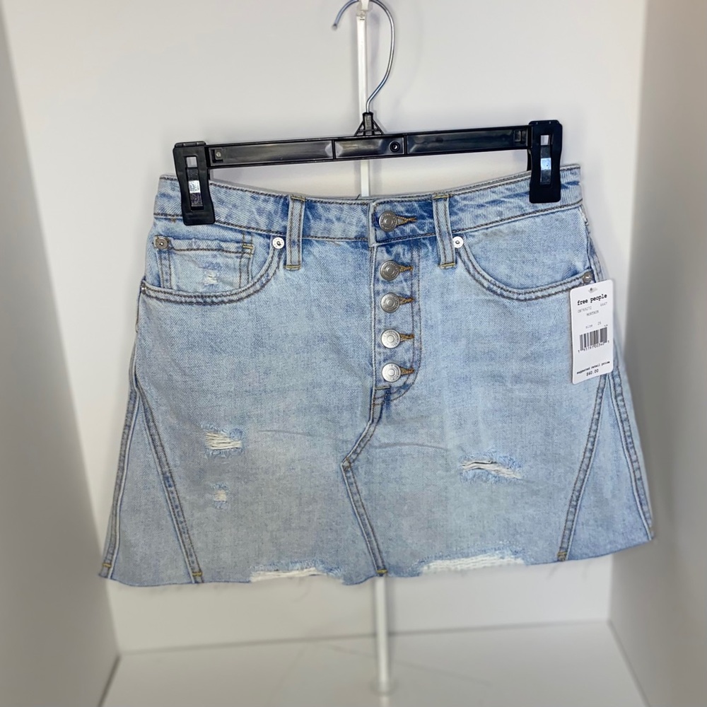 ✨NWT✨ Free People Ripped Denim Mini Skirt - Picture 2 of 5